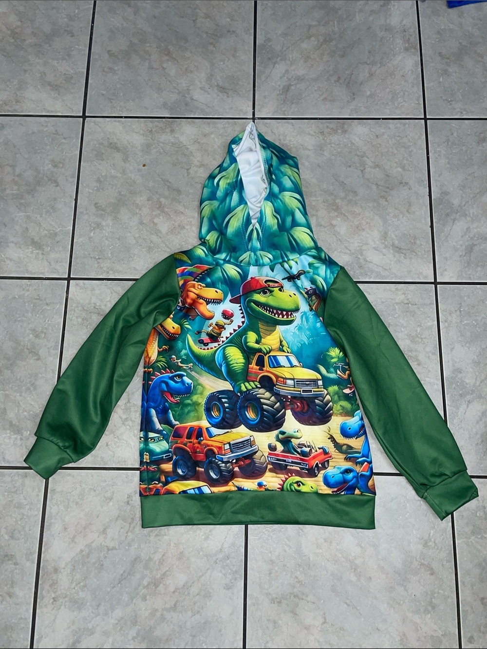 Boys hooded bundle quantity 8 size 7-8 - Picture 5 of 9
